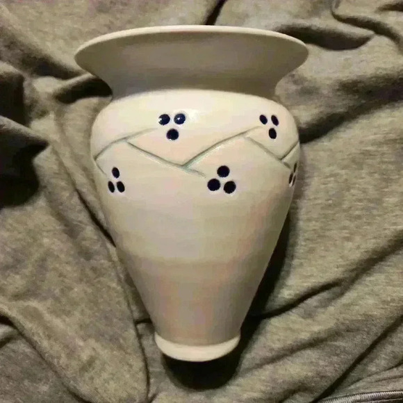 Vintage Salt Glazed Pottery Cobalt Blue DotDesign  Vase 6.5" tall 5" wide - Picture 2 of 6